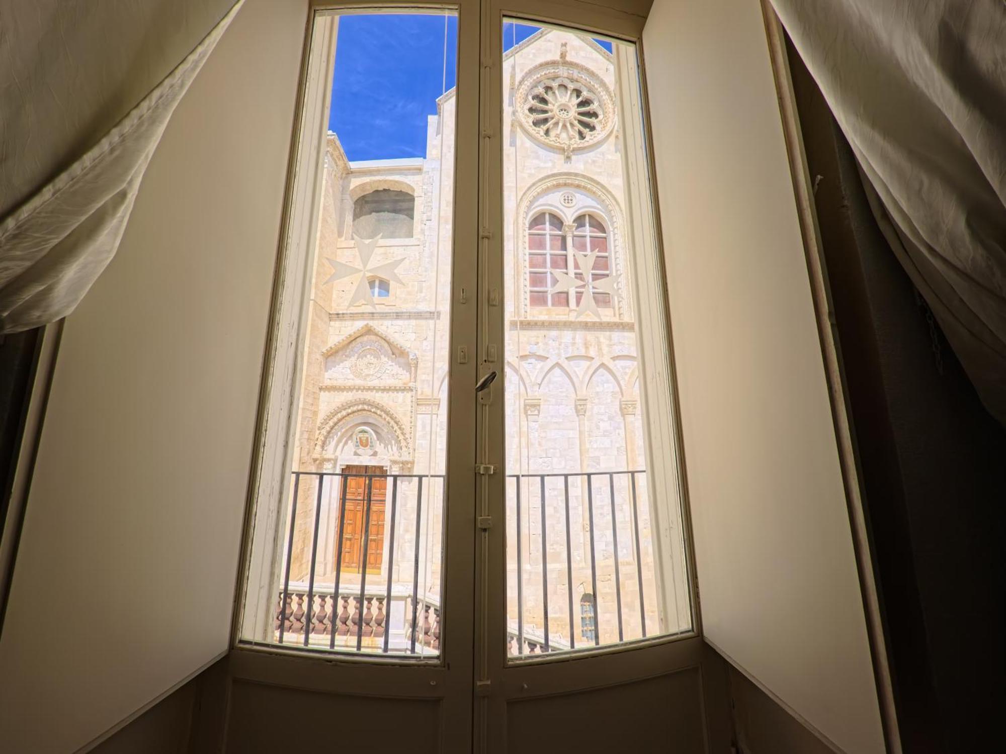 Palazzo Framarino Dei Malatesta - Noble Floor - XIV Century Giovinazzo Luaran gambar