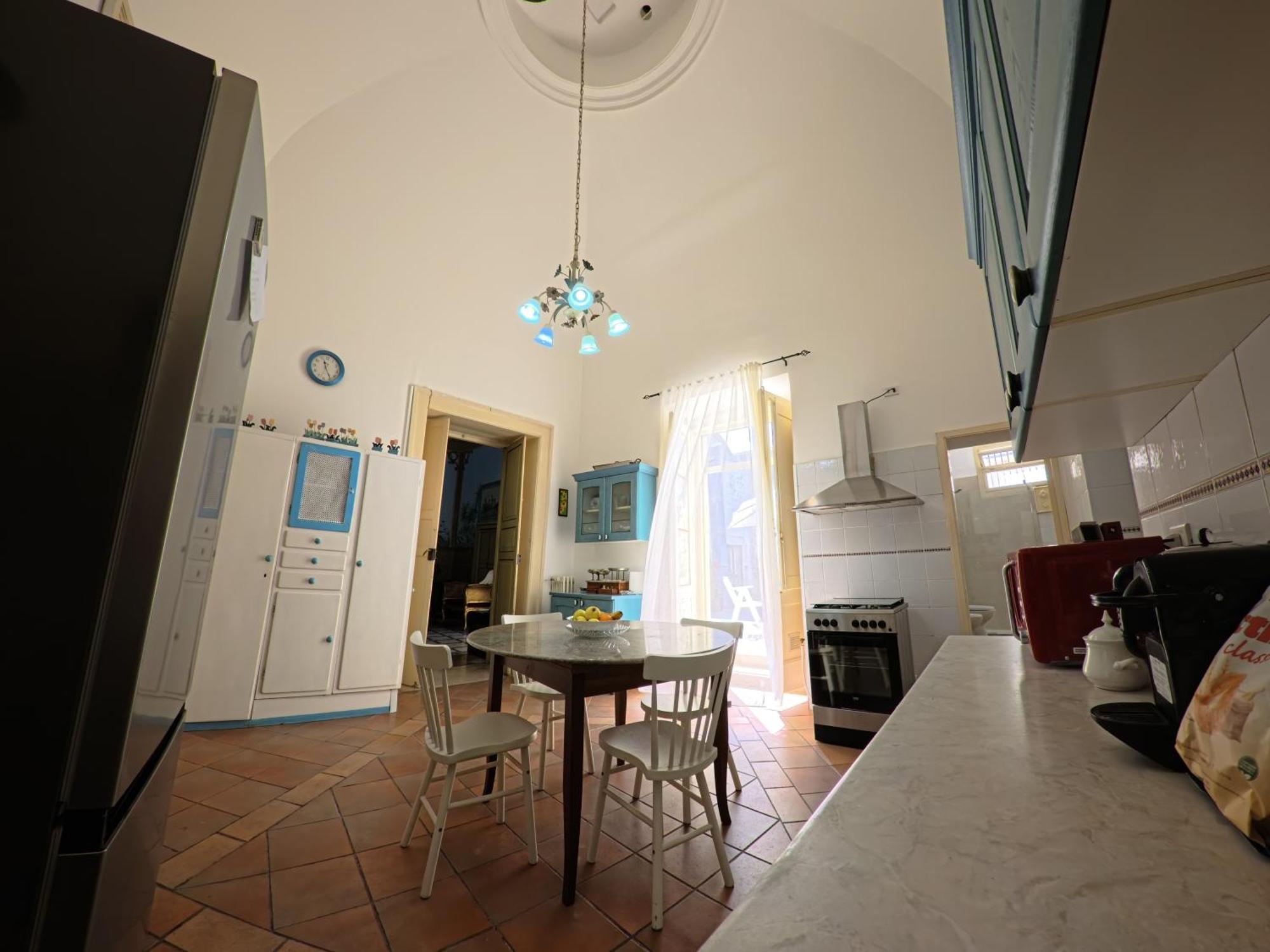 Palazzo Framarino Dei Malatesta - Noble Floor - XIV Century Giovinazzo Luaran gambar