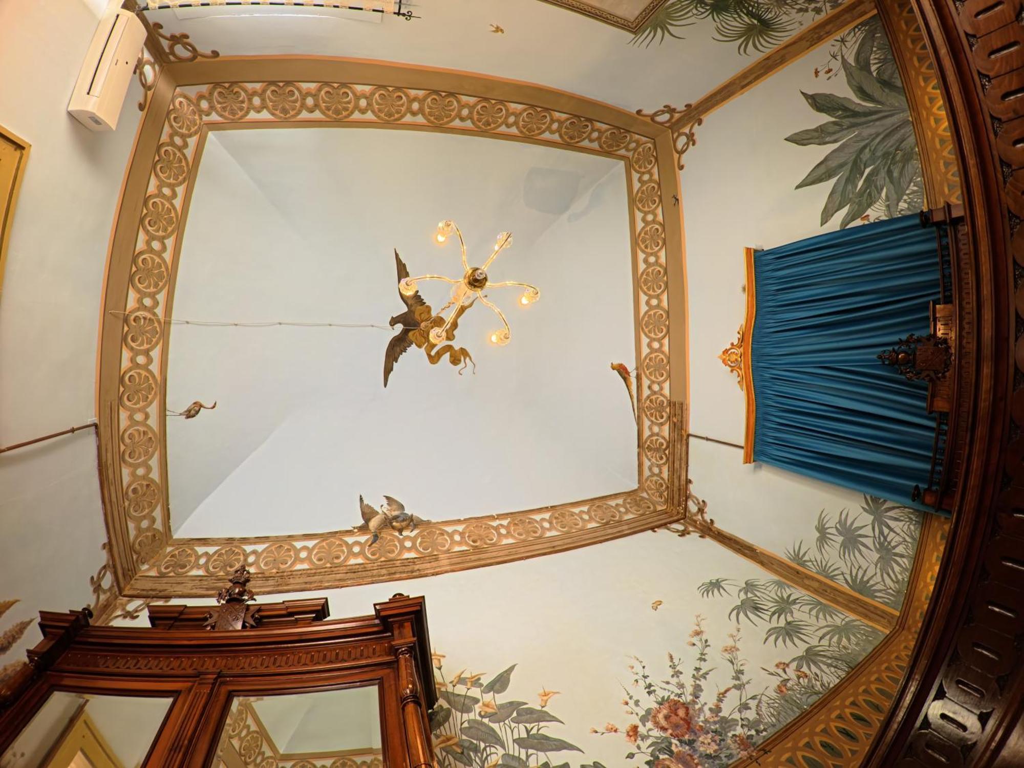 Palazzo Framarino Dei Malatesta - Noble Floor - XIV Century Giovinazzo Luaran gambar