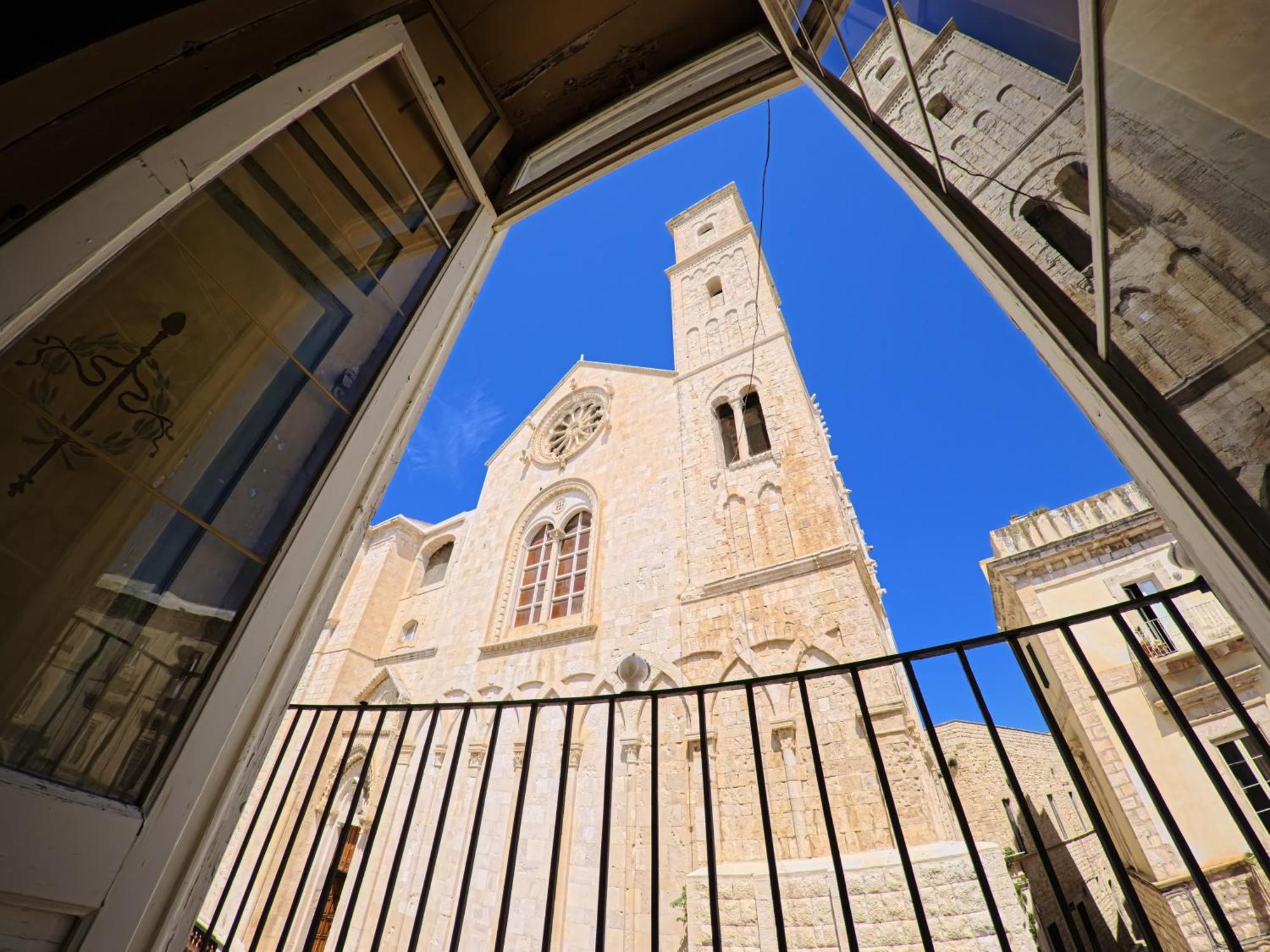 Palazzo Framarino Dei Malatesta - Noble Floor - XIV Century Giovinazzo Luaran gambar
